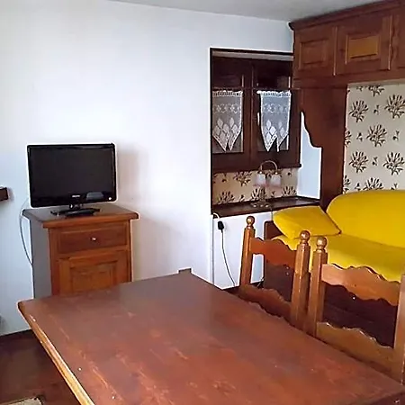 Ξενοδοχείο με διαμερίσματα Maison Rosalp