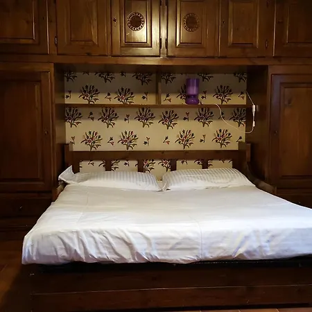 アパートホテル Maison Rosalp 3*